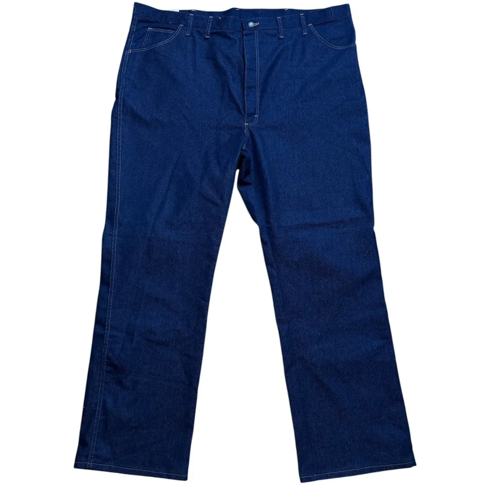 Wrangler Rugged Wear Jeans Mens‎ 48x32 Blue NEW Stretch Classic Fit 39055PS